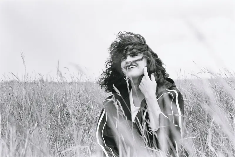 Portrait — Cassandra plage